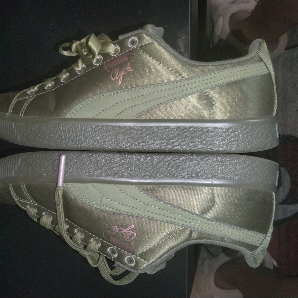 Puma Women's Gold Sneakers